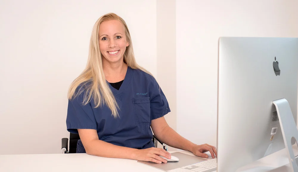 Dr. med. Susanne Hüttinger, Fachärztin für Plastische und Ästhetische Chirurgie